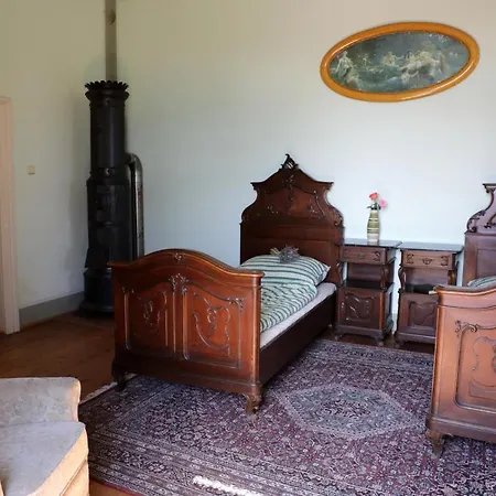 Historicke Zelenohorska Posta Непомук