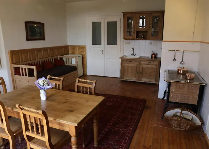 Apartament Historicke Zelenohorska Posta