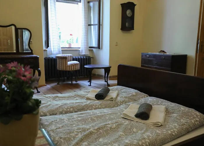 Historicke Zelenohorska Posta Nepomuk (Plzen-South)